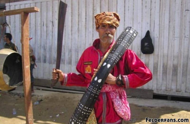 senjata tradisional maluku kapak parang